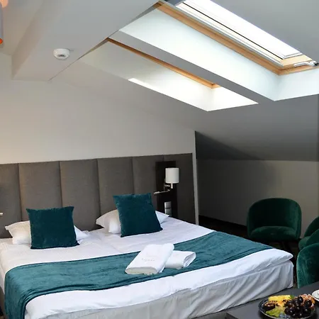 Estera ホテル 4*