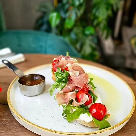 Estera Ξενοδοχείο 4*