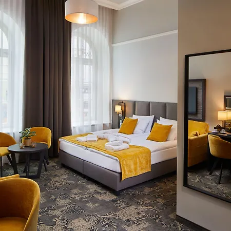 Estera Hotel 4*