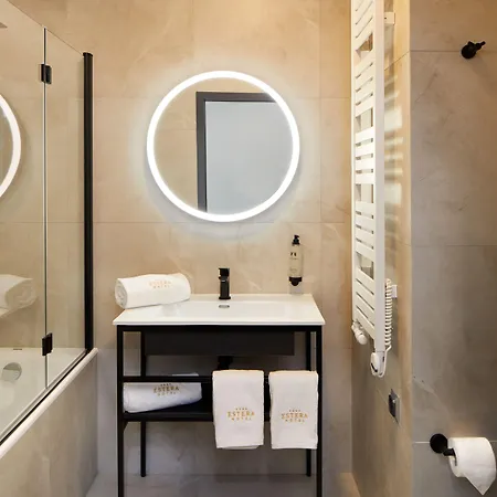 Hotel Estera 4*