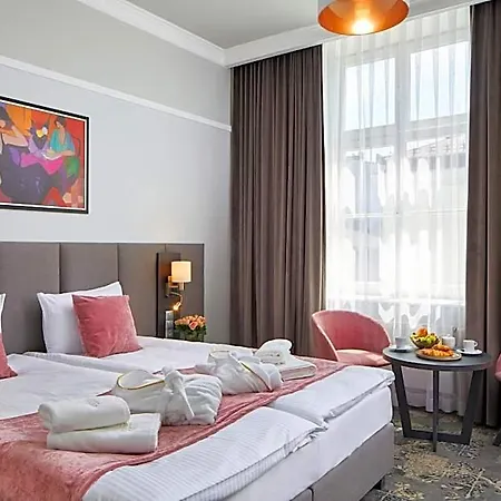 Estera 4* Kraków