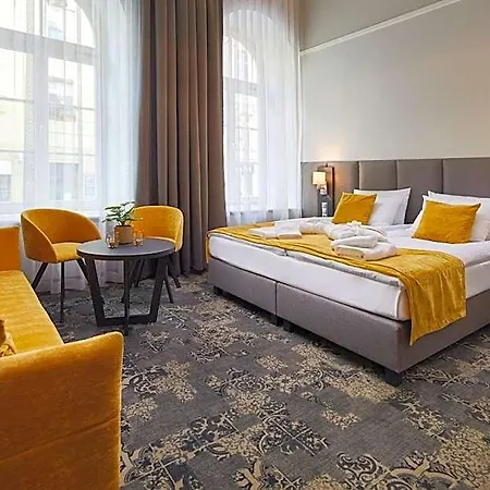 Estera Hotel